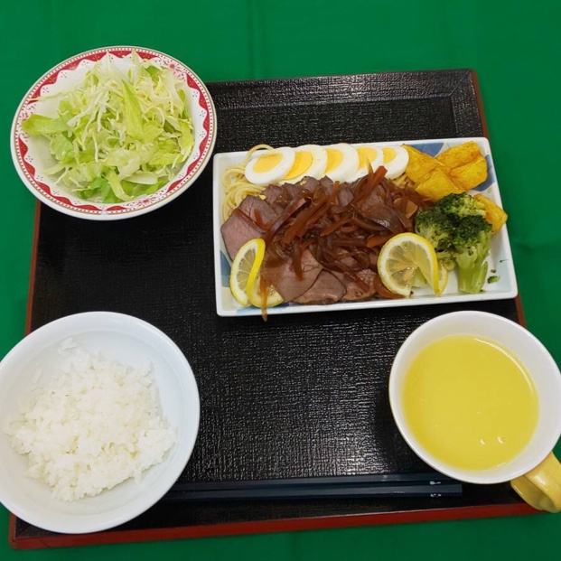 春日老人ホームの昼食♪
